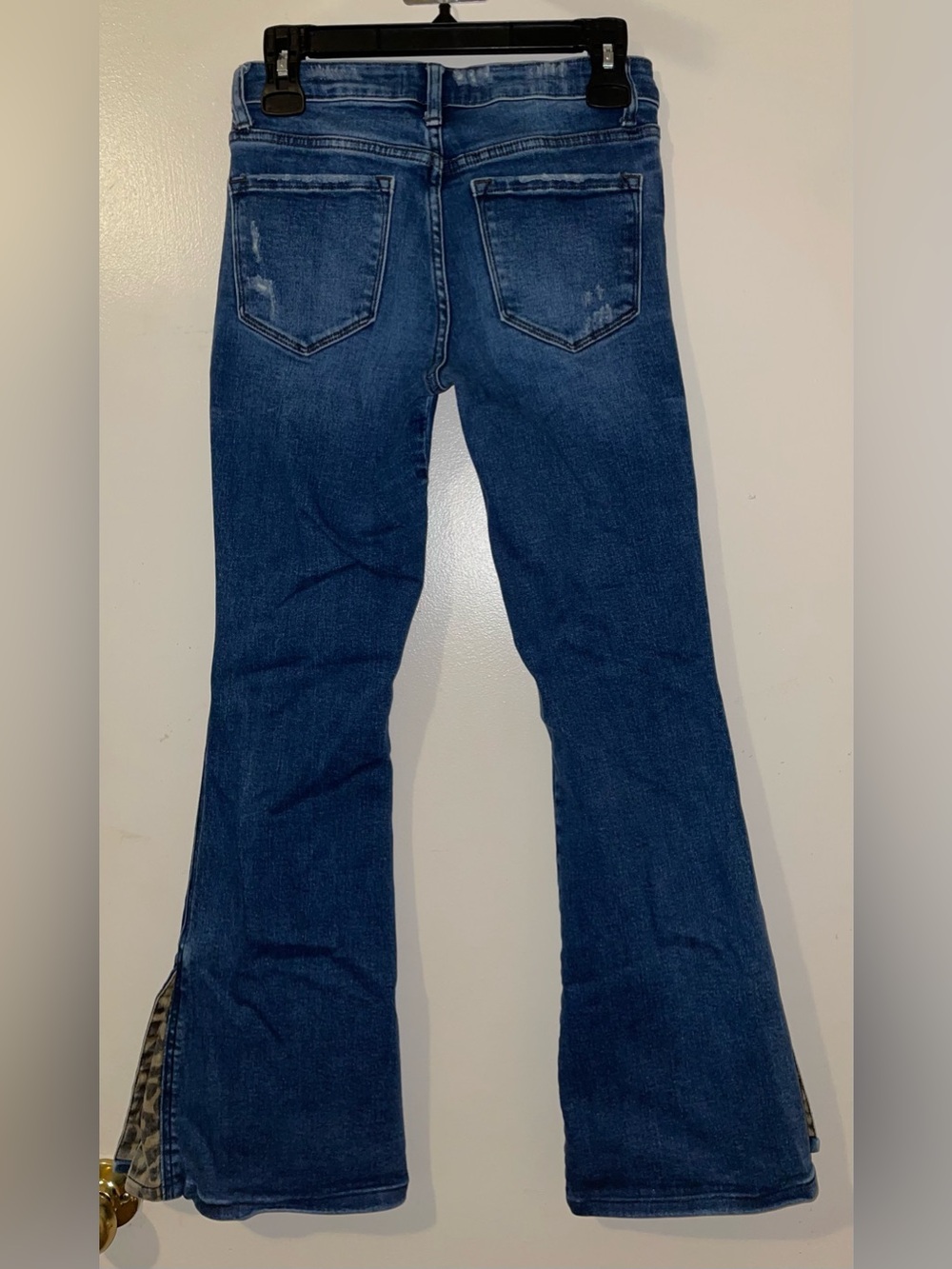 Wide-Leg Dark Blue Women's Jeans with Leopard Trim - Picture 5 of 10